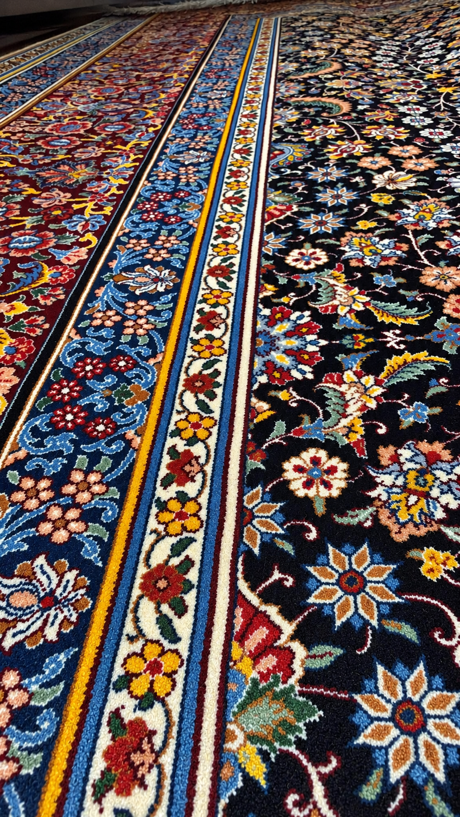 İthal İpek Halı Siyah-Çok Renkli 200 x 300 El Dokuma